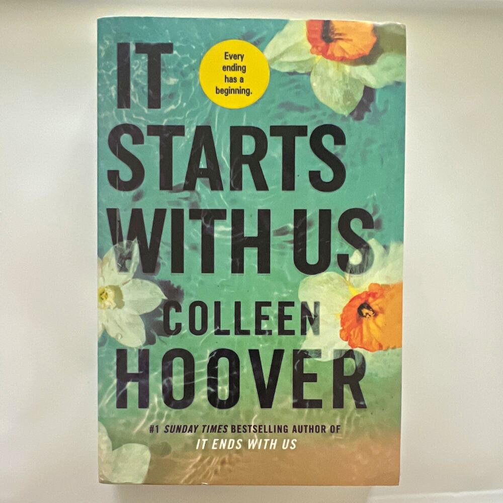 Colleen Hoover It Starts with Us Paperback 2022 Simon & Schuster UK It Ends